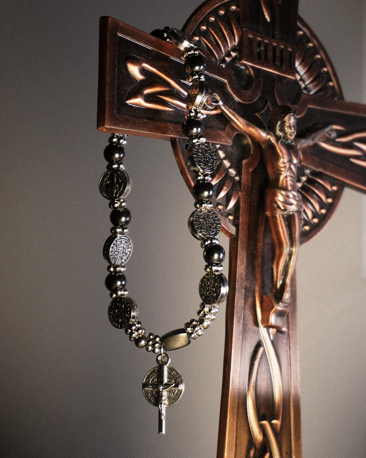 CRUX BENEDICTI CHARM BRACELET